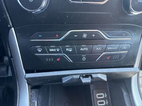 Used 2020 Ford Edge SEL w/ Convenience Package image 25