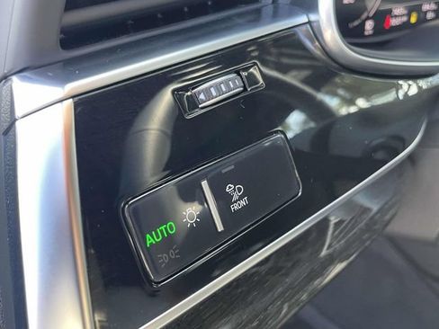 Used 2026 Audi Q7 3.0T Prestige w/ Prestige Package AWD/4WD image 19
