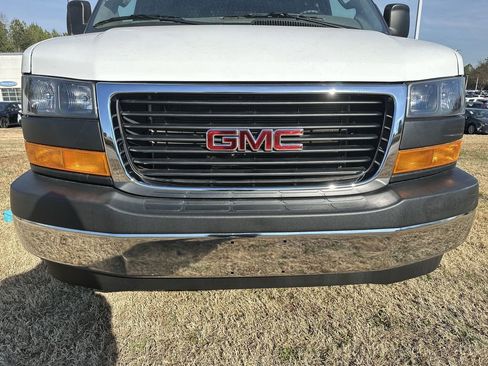 Used 2024 GMC Savana 2500 w/ Driver Convenience Package image 23