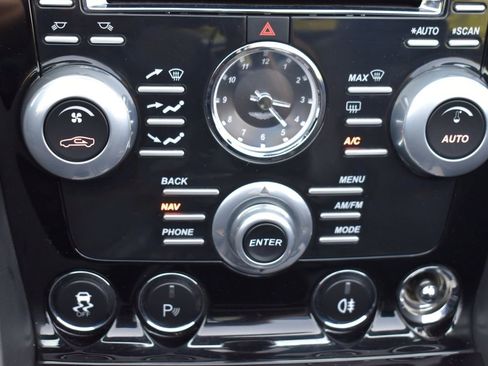 Used 2014 Aston Martin V8 Vantage S image 43