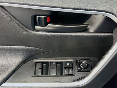 Used 2025 Toyota RAV4 LE image 15