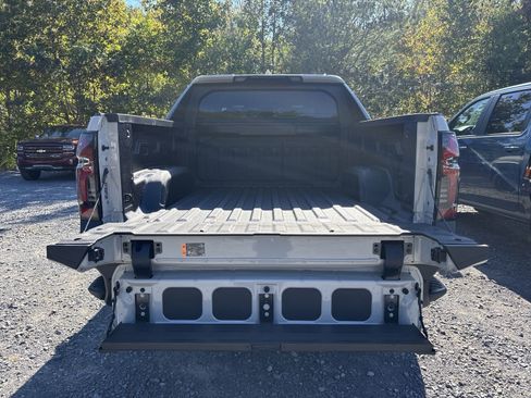 New 2026 Chevrolet Silverado EV Trail Boss w/ Premium Package image 22