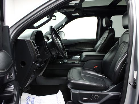 Used 2021 Ford Expedition Max Limited image 12