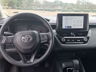 Used 2024 Toyota Corolla LE video 2