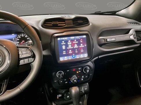 Used 2021 Jeep Renegade Latitude image 27