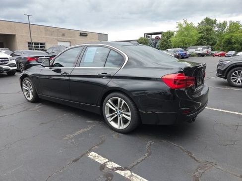 Used 2017 BMW 330i Sedan RWD image 4
