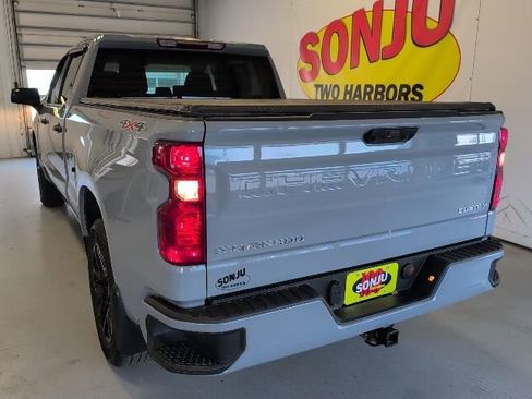 Used 2024 Chevrolet Silverado 1500 Custom AWD/4WD image 33