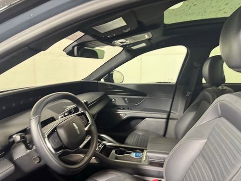 New 2025 Lincoln Nautilus Reserve w/ Jet Appearance Package image 31