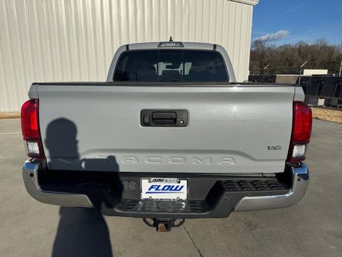 Used 2020 Toyota Tacoma SR5 image 17