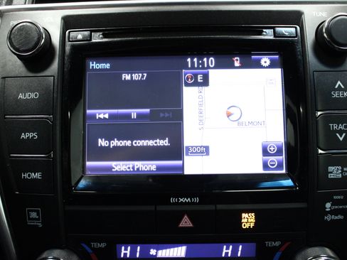 Used 2016 Toyota Camry XSE image 23