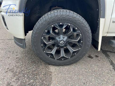 Used 2014 GMC Sierra 1500 Denali w/ Suspension Package, Off-Road AWD/4WD image 6
