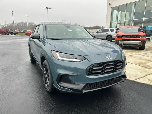 New 2026 Honda HR-V Sport image 2