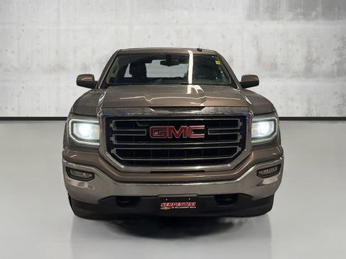 Used 2017 GMC Sierra 1500 SLE w/ SLE Value Package image 2