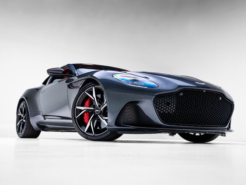 Used 2019 Aston Martin DBS Superleggera image 25