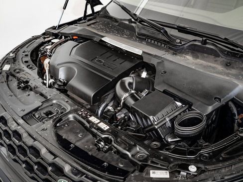 Certified 2023 Land Rover Range Rover Evoque R-Dynamic SE image 33