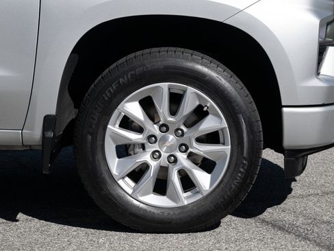 Used 2022 Chevrolet Silverado 1500 Custom image 10