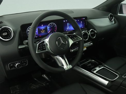 New 2026 Mercedes-Benz GLA 250 image 4