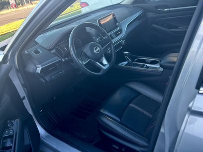 Used 2024 Nissan Altima 2.5 SR