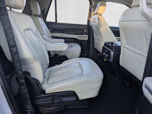 Used 2019 Ford Expedition Max Platinum AWD/4WD image 20