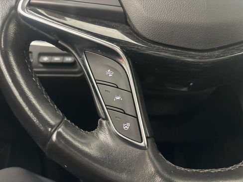 Used 2020 Cadillac XT5 Premium Luxury image 25