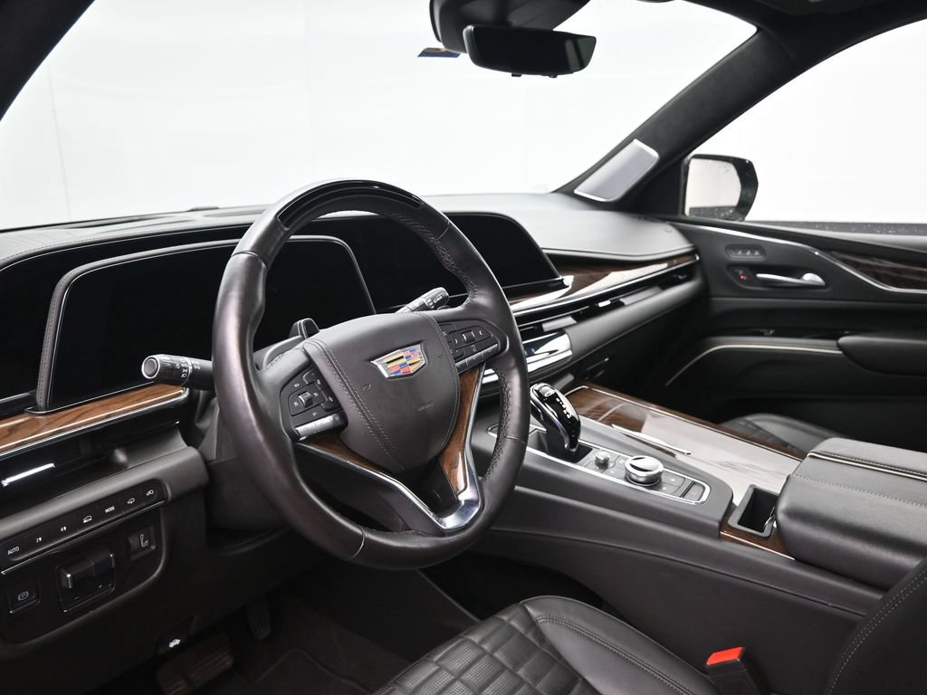 Used 2024 Cadillac Escalade ESV Premium Luxury Platinum AWD/4WD image 21