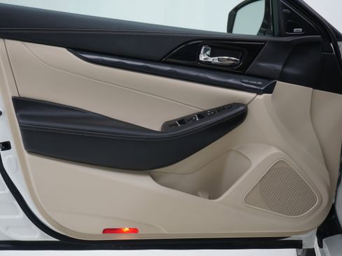 Used 2021 Nissan Maxima Platinum w/ Sport Mat Group image 12