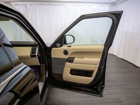 Used 2016 Land Rover Range Rover Sport HSE image 17