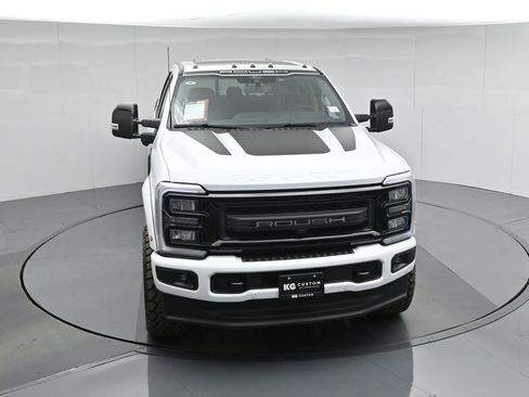 New 2026 Ford F250 Lariat w/ Black Appearance Package image 40