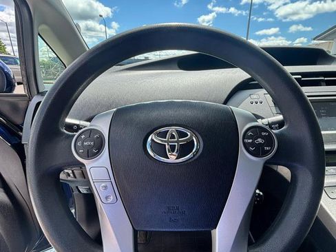 Used 2014 Toyota Prius Two FWD image 11
