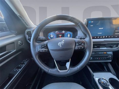 Used 2025 Ford Bronco Sport Badlands image 13