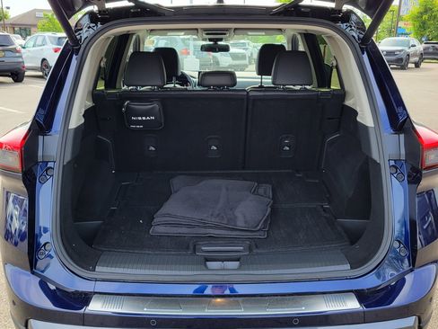 Certified 2025 Nissan Rogue SL AWD/4WD image 8