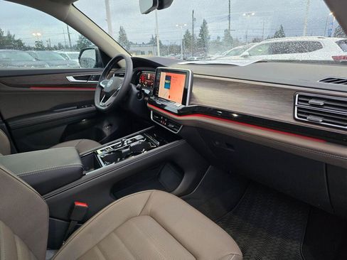 New 2026 Volkswagen Atlas SEL AWD/4WD image 32