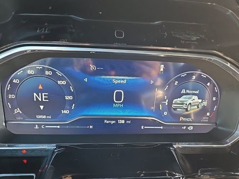 Used 2025 Chevrolet Silverado 1500 LT w/ Leather Package image 14