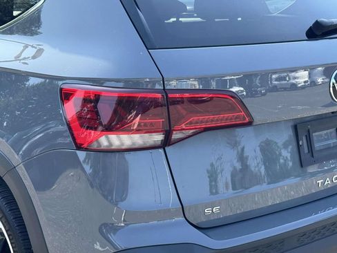 Used 2022 Volkswagen Taos SE AWD/4WD image 9