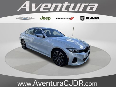 Used 2025 BMW 330i xDrive Sedan AWD/4WD image 1