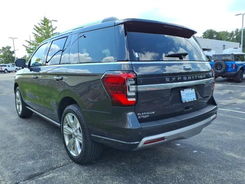 Used 2024 Ford Expedition Platinum AWD/4WD image 8