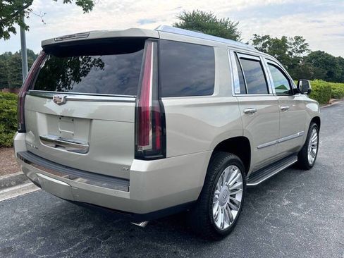 Used 2015 Cadillac Escalade Platinum AWD/4WD image 9