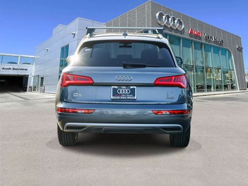 Used 2019 Audi Q5 2.0T Premium w/ Convenience Package image 3