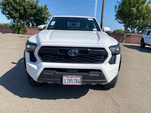 Used 2024 Toyota Tacoma TRD Off-Road w/ TRD Off Road Upgrade Package AWD/4WD image 2