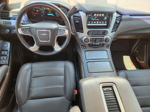 Used 2019 GMC Yukon Denali AWD/4WD image 11
