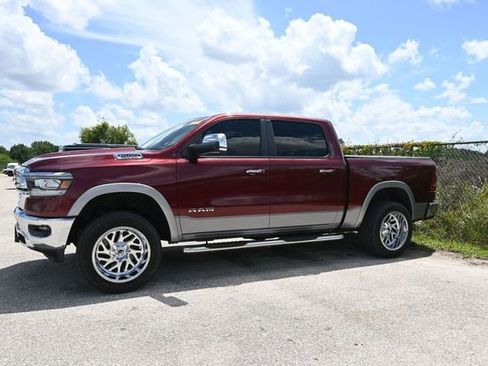 Used 2019 RAM 1500 Laramie AWD/4WD image 6