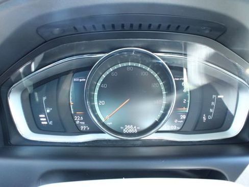 Used 2017 Volvo XC60 T6 Inscription w/ Climate Package AWD/4WD image 25