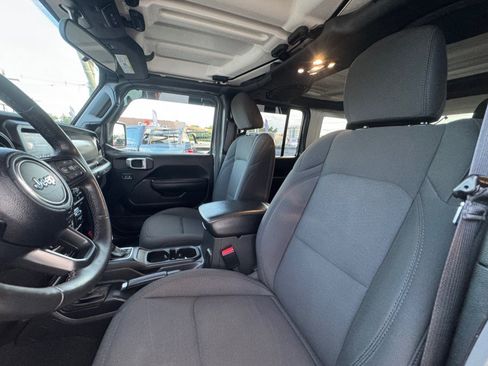 Used 2023 Jeep Wrangler 4WD High Altitude image 29