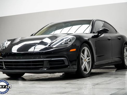 Used 2018 Porsche Panamera image 9