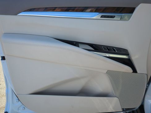 New 2026 Cadillac Escalade Platinum Sport w/ LPO, ONYX Package AWD/4WD image 79