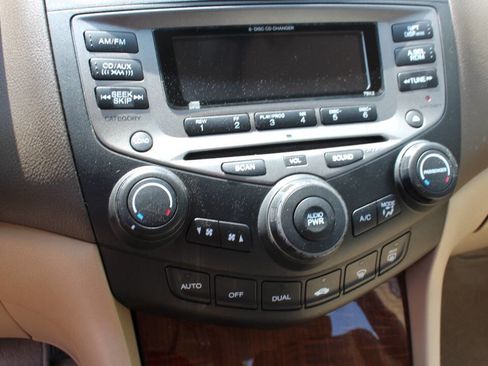 Used 2006 Honda Accord EX-L image 27