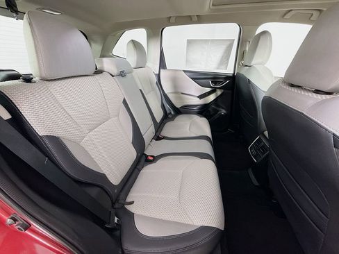 Used 2020 Subaru Forester Premium image 25