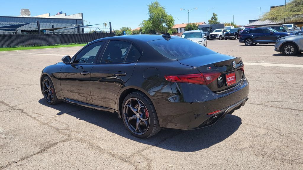 Used 2019 Alfa Romeo Giulia AWD w/ Quick Order Package 22J Sport image 8