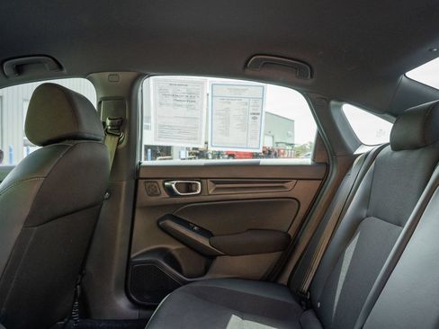 Used 2025 Honda Civic Sport image 17