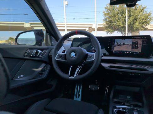 Used 2026 BMW M235i xDrive w/ Technology Package AWD/4WD image 29